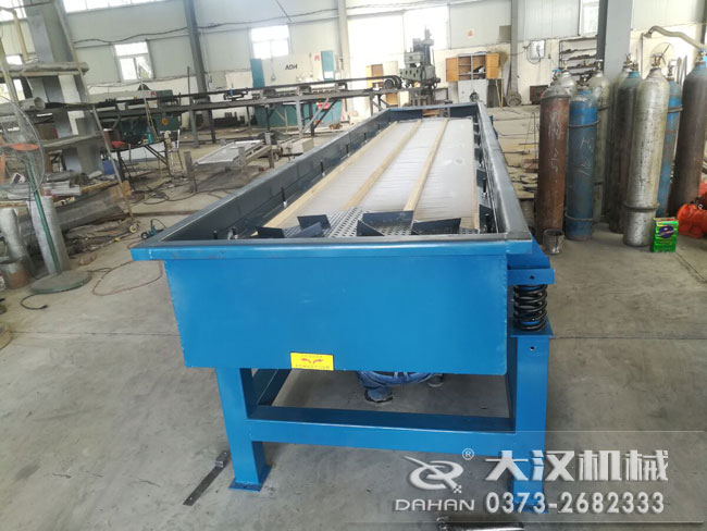 化肥直線振動(dòng)篩 化肥直線振動(dòng)篩