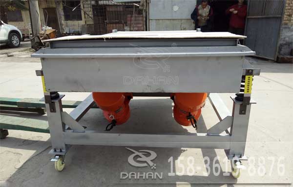 移動式直線振動篩 移動式直線振動篩