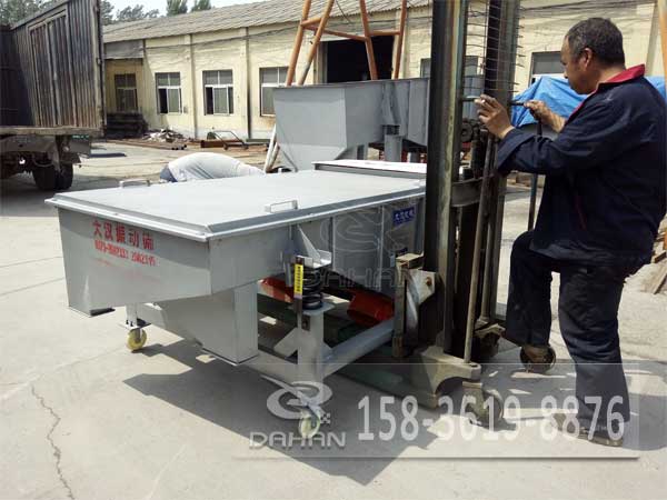 移動式直線振動篩 移動式直線振動篩