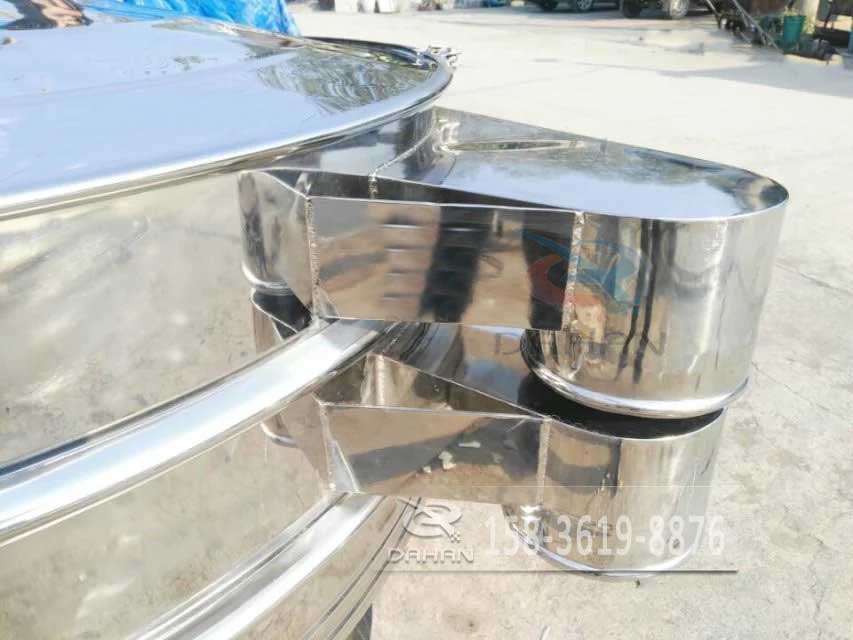 不銹鋼振動(dòng)篩出料口 不銹鋼振動(dòng)篩出料口