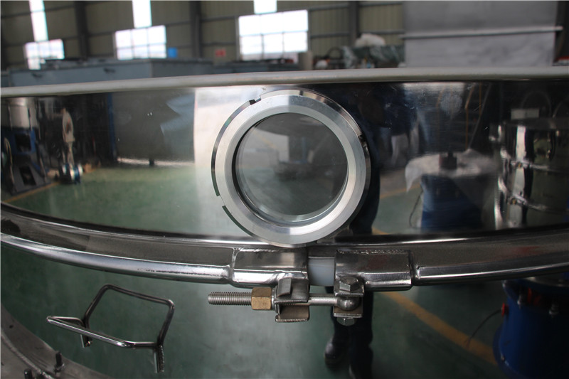 醫(yī)藥振動篩：大束環(huán)展示。